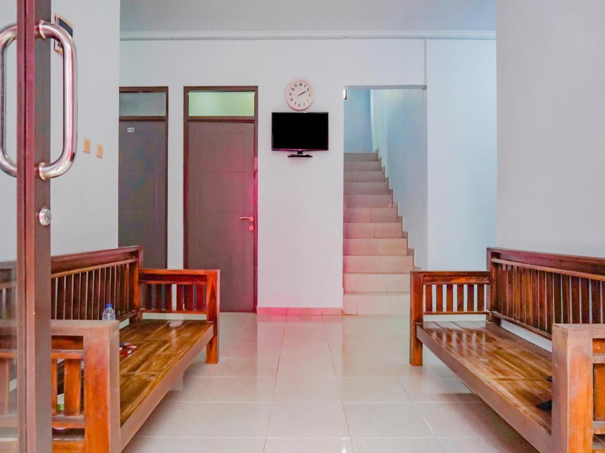 Oyo 2770 Zleepy Wisma Khazri Богор Екстериор снимка
