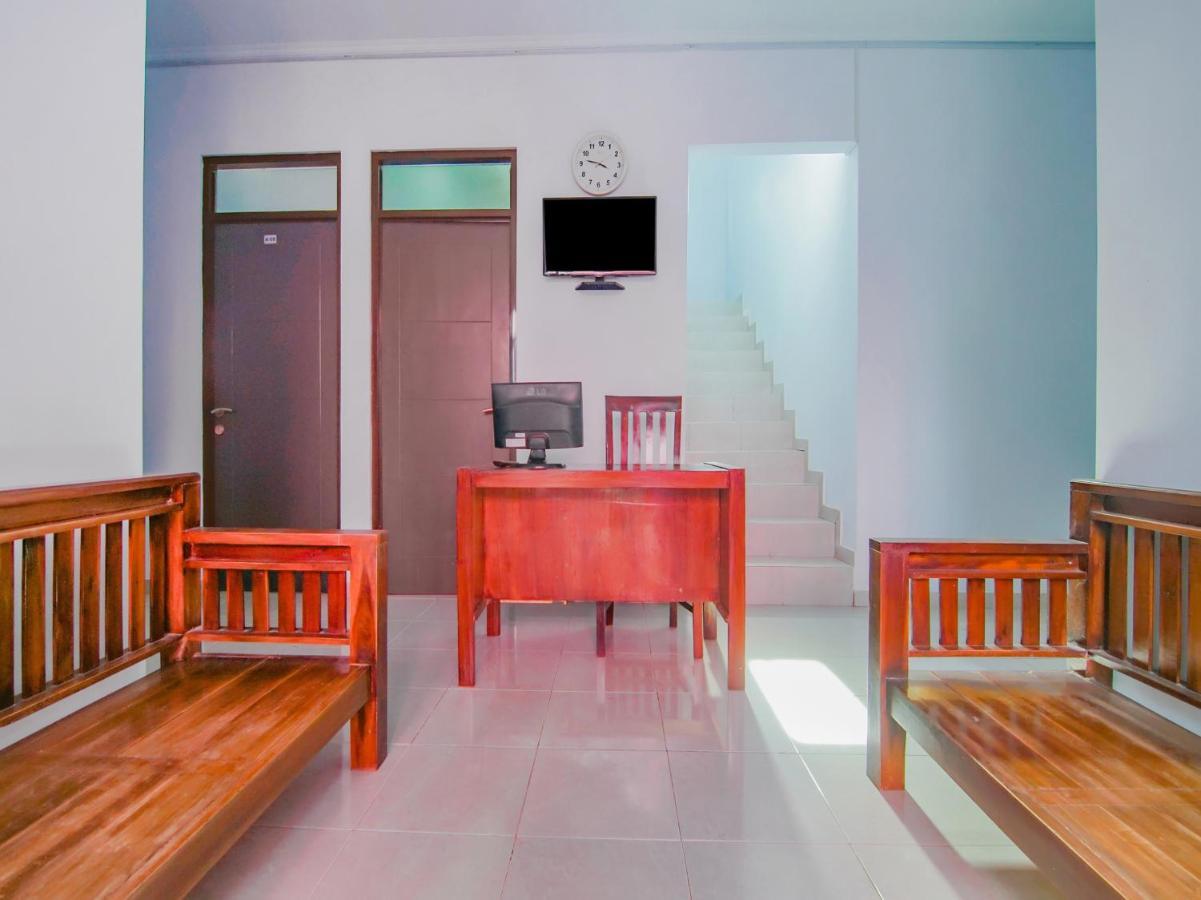 Oyo 2770 Zleepy Wisma Khazri Богор Екстериор снимка